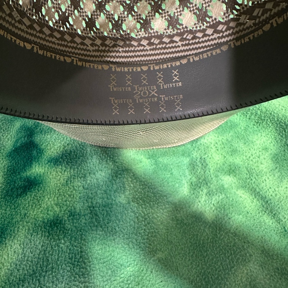 Twister tan cowboy hat - Picture 2 of 7